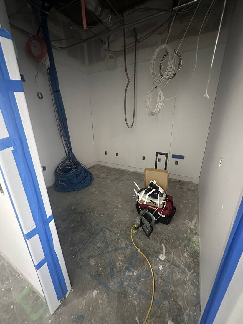 Wireless access point testing during a site buildout